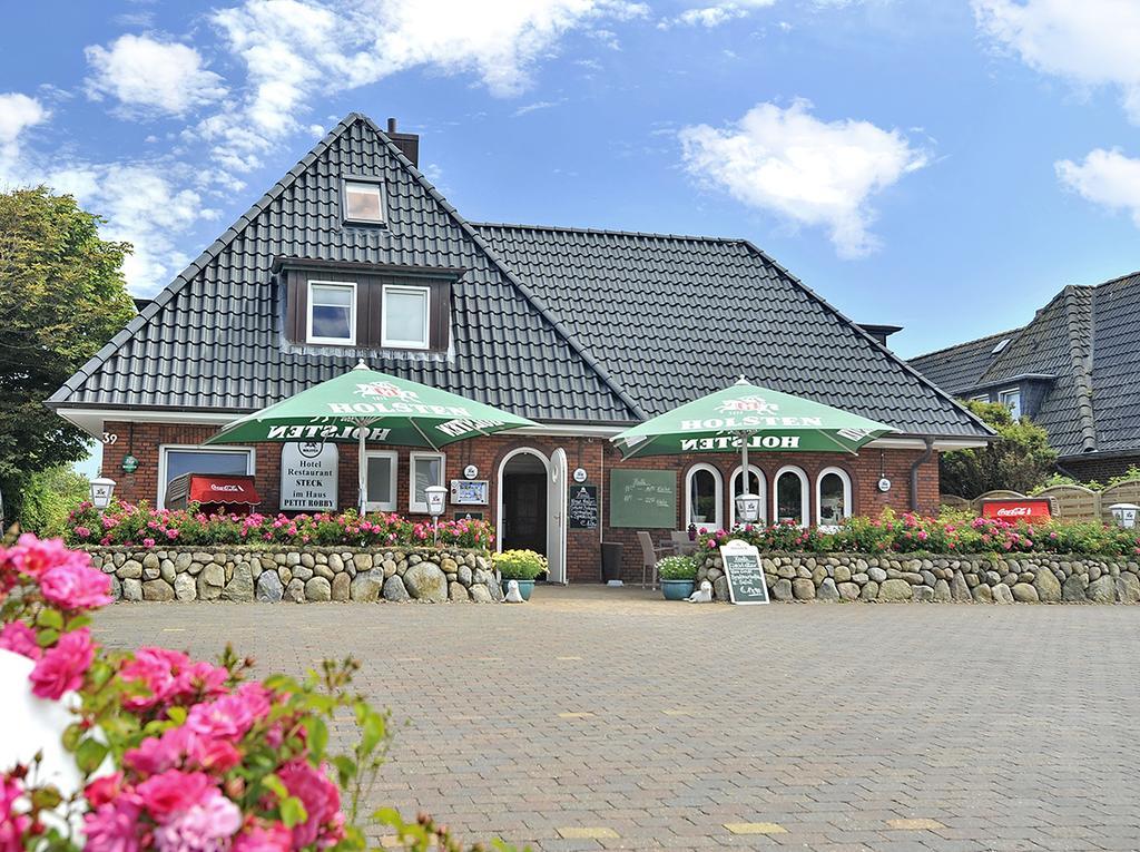 Hotel Und Restaurant Petit Robby Wenningstedt-Braderup Екстериор снимка